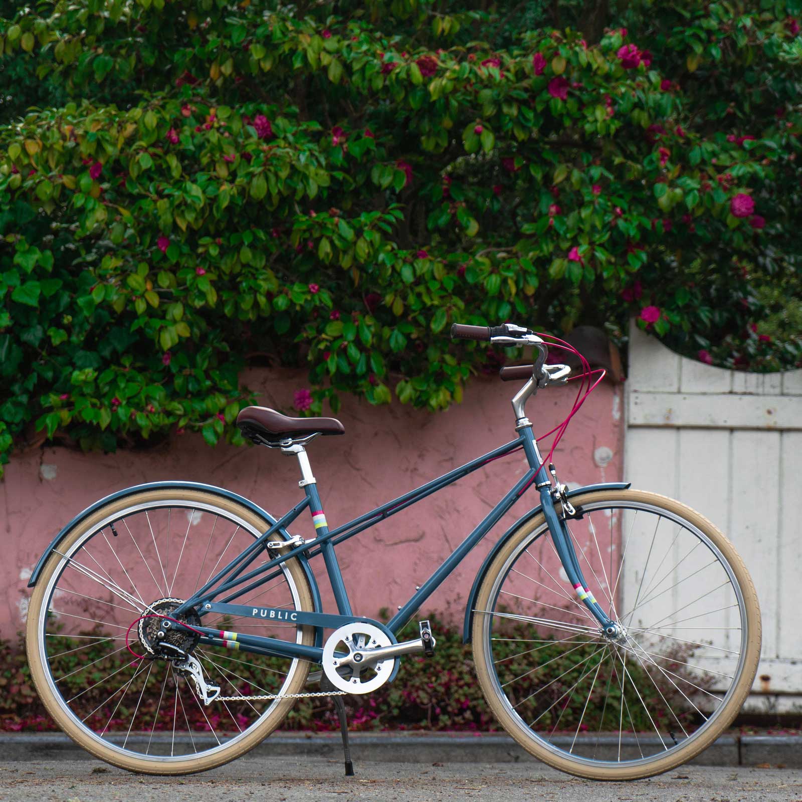 レアデック　Bicycle ONE PIECE 未開封 Shop PUBLIC M7 Mixte Frame Bike at Public Bikes
